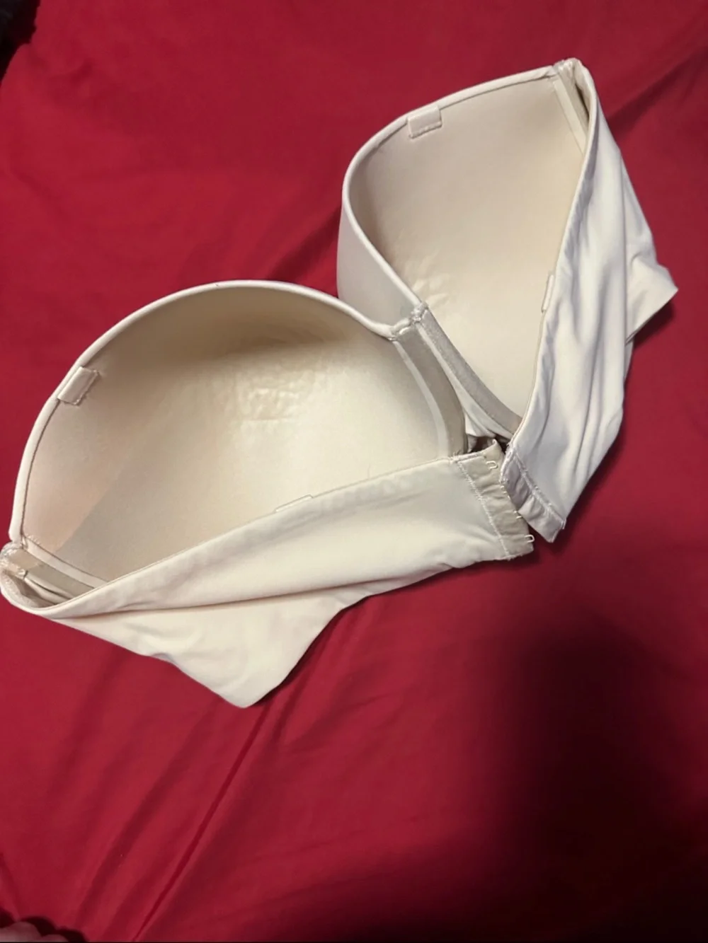 Skims - Picture 2 of 5